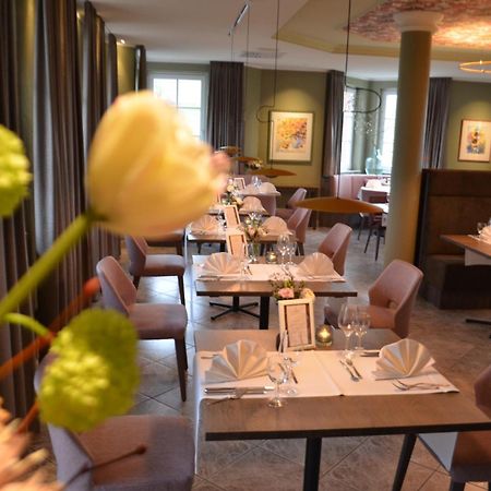 Castell Hotel & Restaurant Лайнсвайлер Экстерьер фото